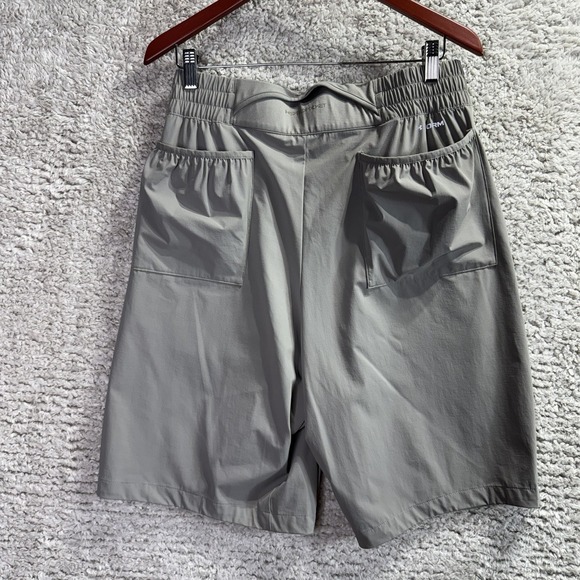 Under Armour x United Arrows Mens Nylon Tech Shorts Gray Size M NWT Rare Collab - Picture 5 of 11